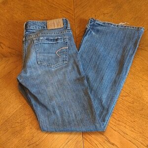 Y2K American Eagle Outfitters Classic Blue Jeans Lightly Distressed Hipster
